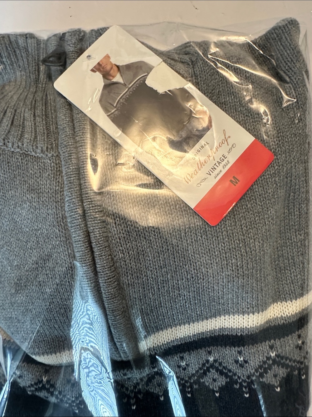 Weatherproof Men's Light Gray Zip-Up Sweater with Nordic Accents